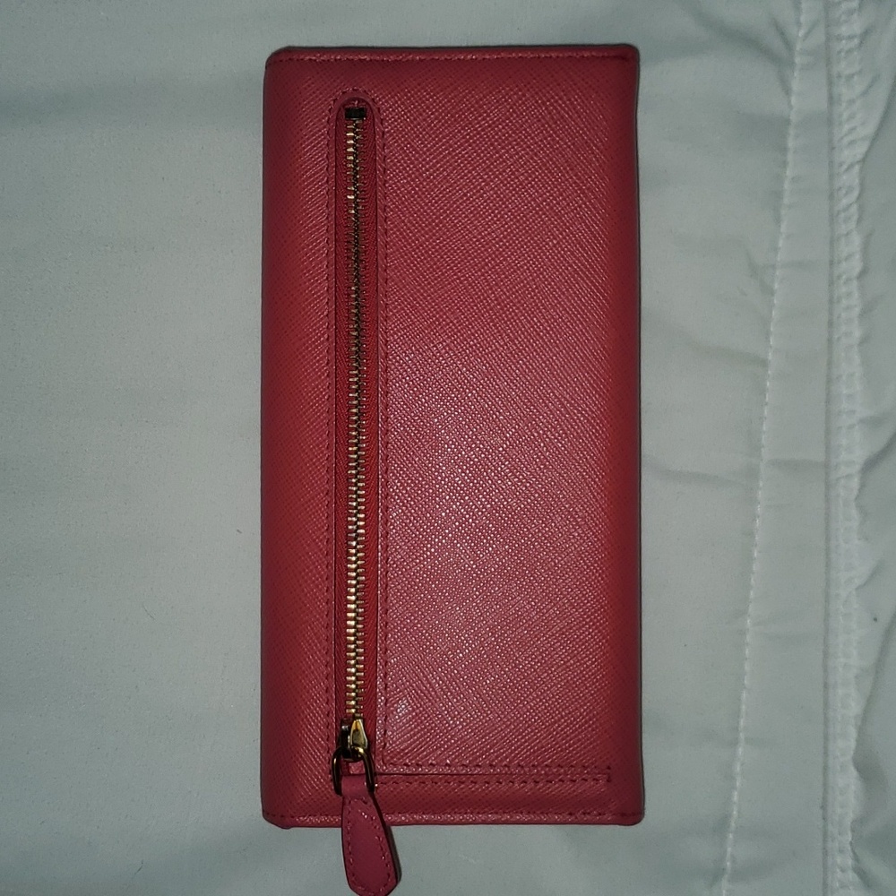 PRADA Pink Saffiano Leather wallet.....very good condition. Final sale! - Picture 7 of 10